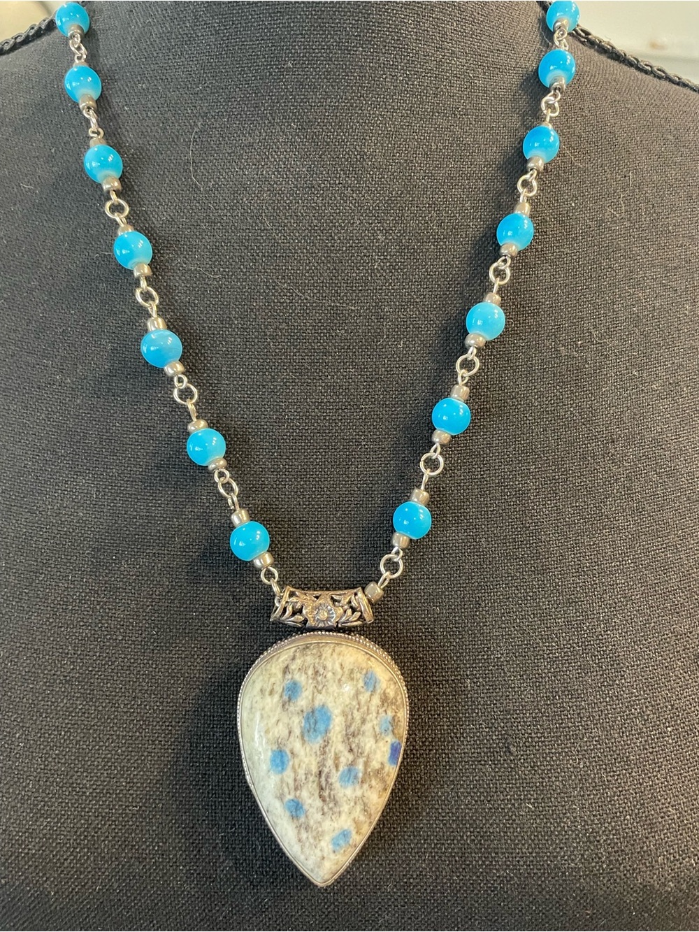 Blue Bead Teardrop Pendant Necklace - Women Jewelry